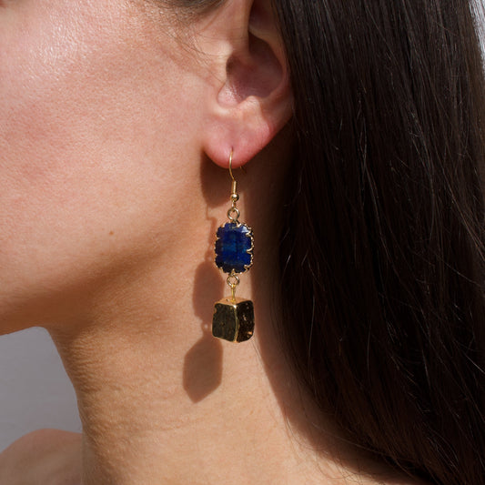 BOUCLES D'OREILLES KARRATU - LAPIS LAZULI